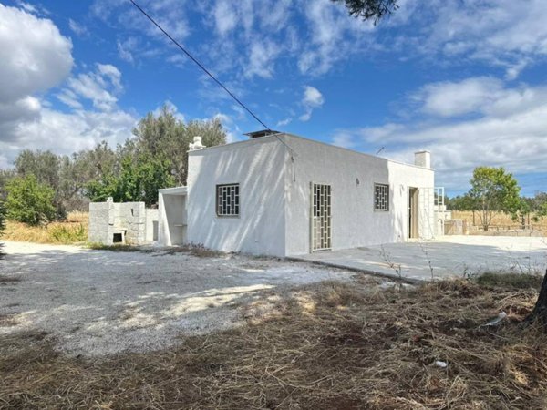 casa indipendente in vendita a San Vito dei Normanni