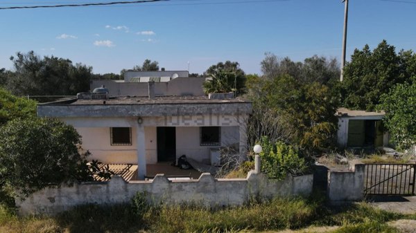 casa semindipendente in vendita a San Vito dei Normanni in zona Monte Madre