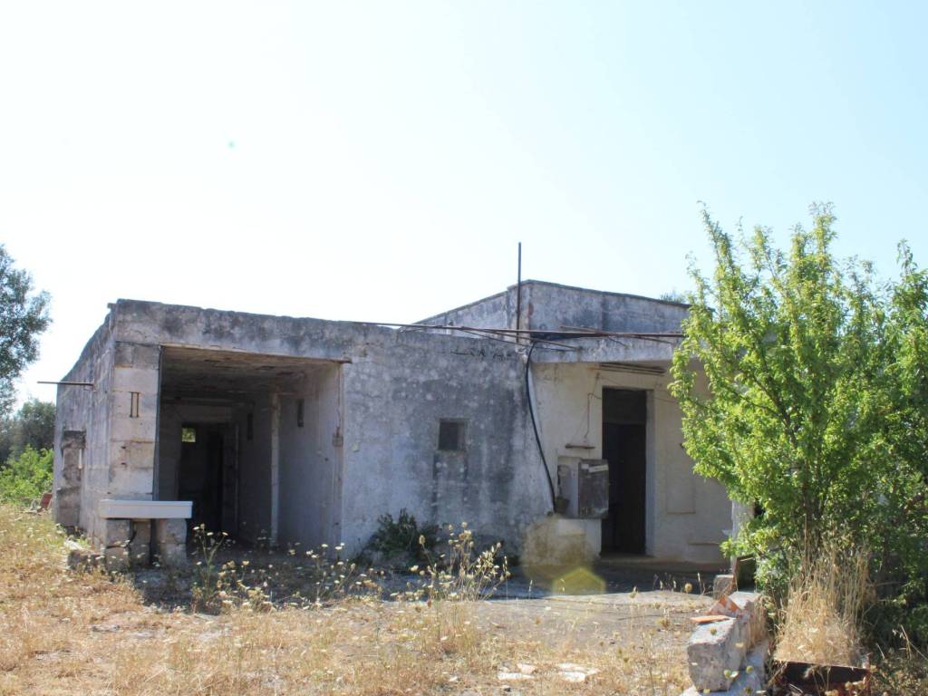 casa indipendente in vendita a San Vito dei Normanni in zona San Giacomo