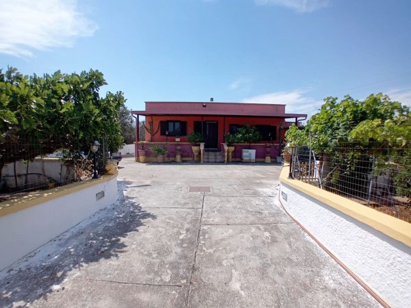 casa indipendente in vendita a San Vito dei Normanni