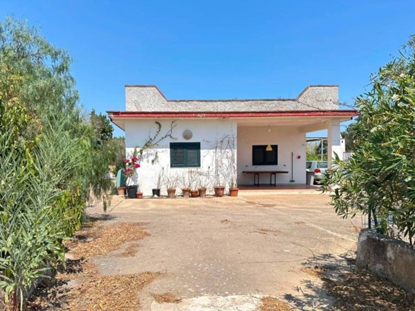 casa indipendente in vendita a San Vito dei Normanni in zona Poggioreale