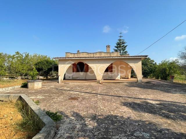 casa indipendente in vendita a San Vito dei Normanni