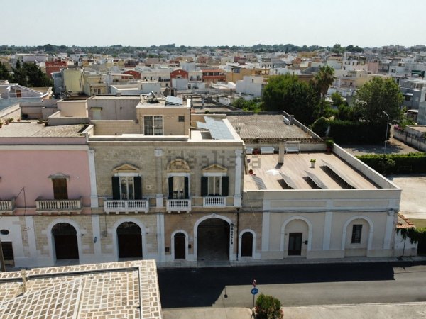 casa indipendente in vendita a San Vito dei Normanni in zona Centro Storico