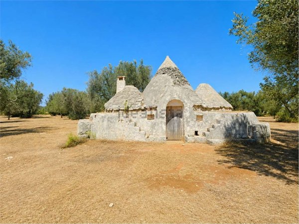 casale in vendita a San Vito dei Normanni in zona Poggioreale