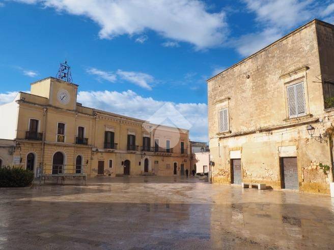 casa indipendente in vendita a San Vito dei Normanni in zona Centro Storico