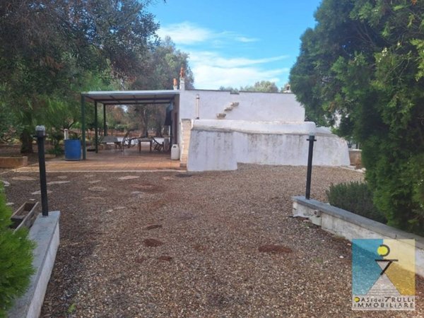 casa indipendente in vendita a San Vito dei Normanni in zona Poggioreale