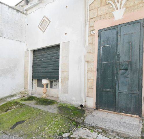 casa indipendente in vendita a San Vito dei Normanni in zona Centro Storico