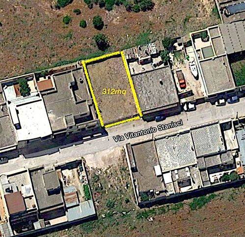 casa indipendente in vendita a San Vito dei Normanni in zona Poggioreale