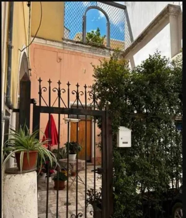appartamento in vendita a San Vito dei Normanni in zona Centro Storico