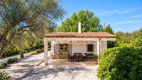 casa indipendente in vendita a San Vito dei Normanni in zona Poggioreale