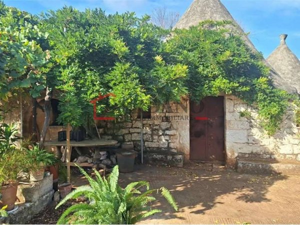 casa indipendente in vendita a San Vito dei Normanni in zona Centro Storico