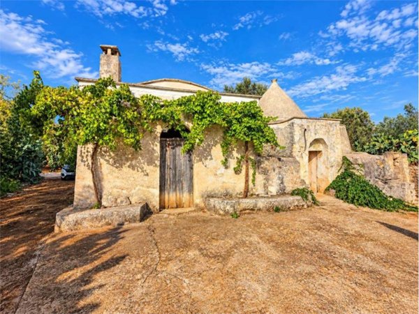casa indipendente in vendita a San Vito dei Normanni in zona San Giacomo