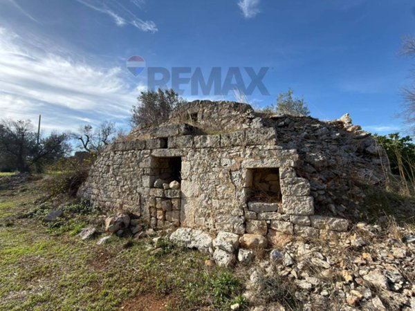 terreno in vendita a San Vito dei Normanni in zona Poggioreale