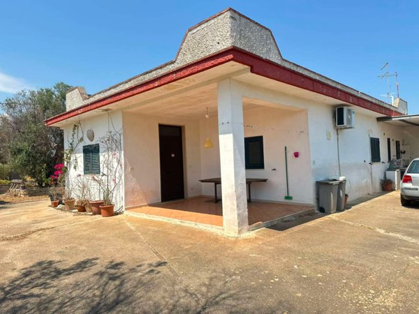 casa indipendente in vendita a San Vito dei Normanni in zona Centro Storico