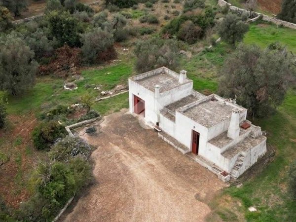 casa indipendente in vendita a San Vito dei Normanni in zona Poggioreale