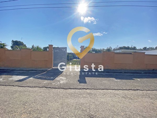 casa indipendente in vendita a Torchiarolo