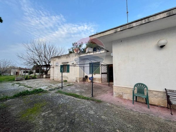casa indipendente in vendita a Torchiarolo in zona Lendinuso
