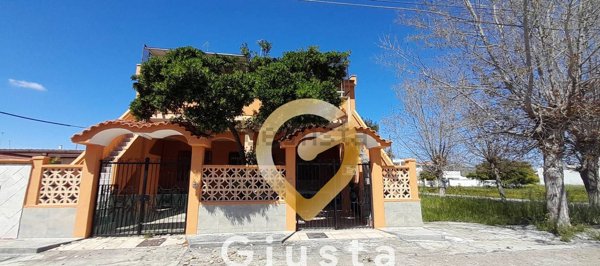 casa indipendente in vendita a Torchiarolo