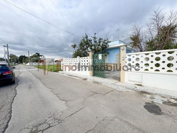 casa indipendente in vendita a Torchiarolo