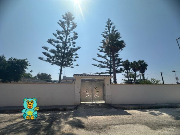 casa indipendente in vendita a Torchiarolo