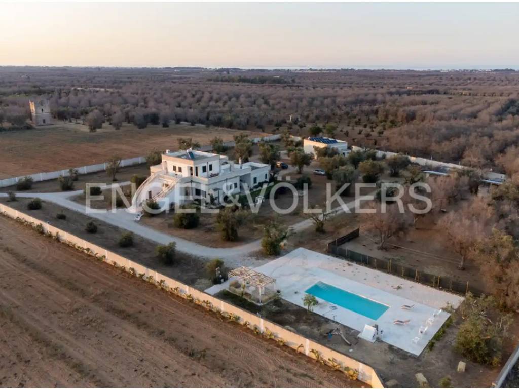 casa indipendente in vendita a Torchiarolo