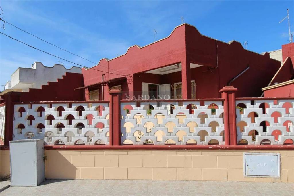 casa indipendente in vendita a Torchiarolo