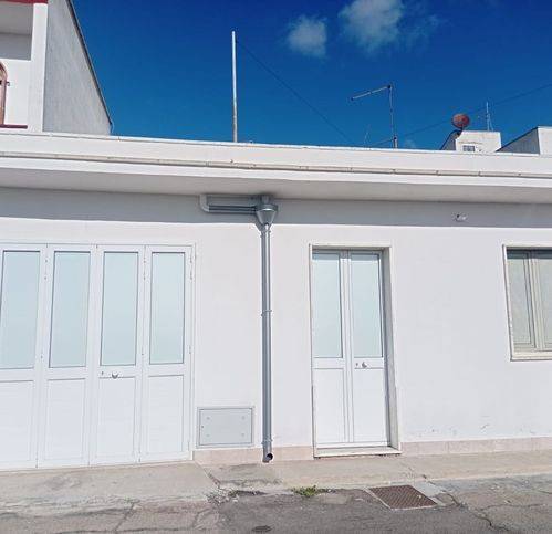 casa indipendente in vendita a Torchiarolo