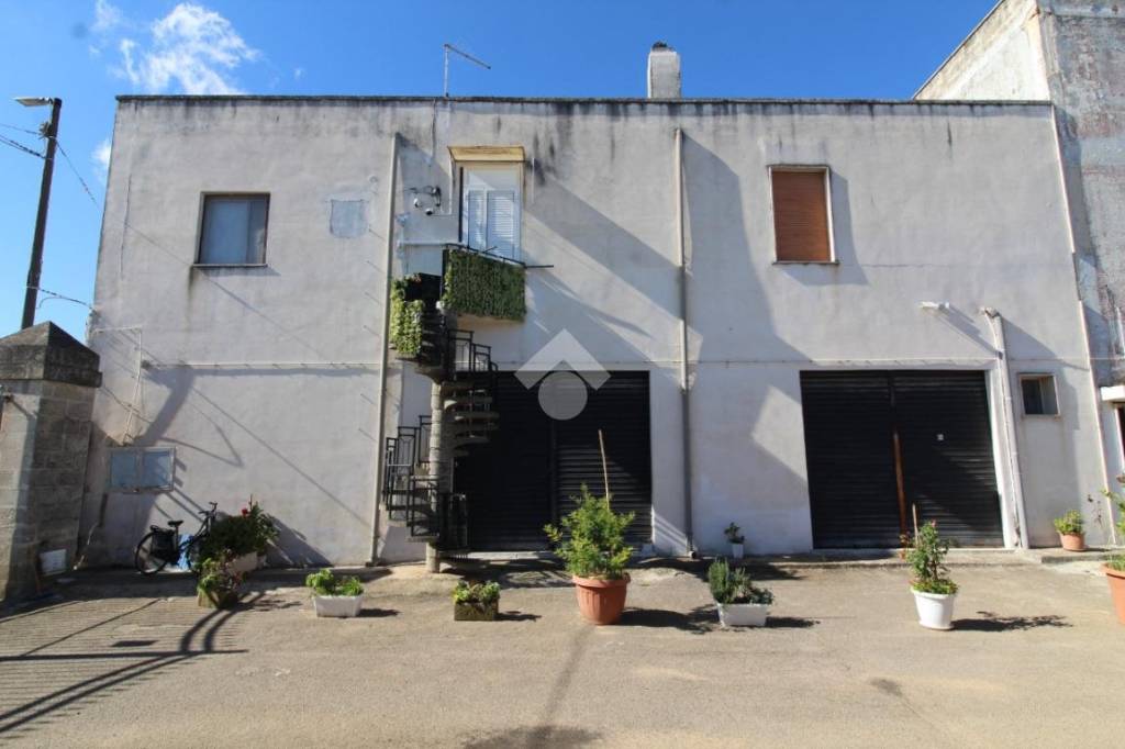 casa indipendente in vendita a Torchiarolo