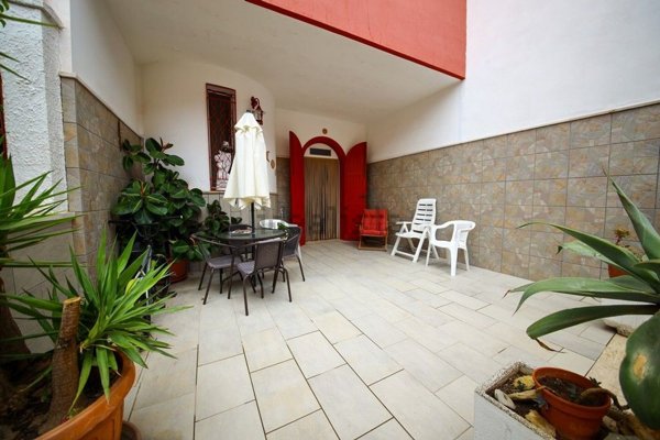 casa indipendente in vendita a Torchiarolo in zona Lendinuso