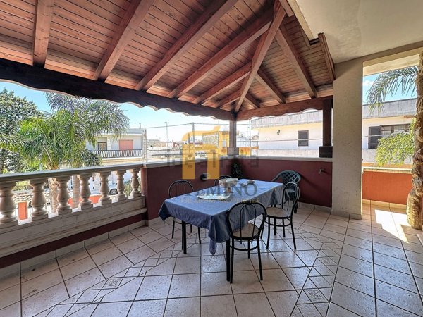 casa indipendente in vendita a Torchiarolo