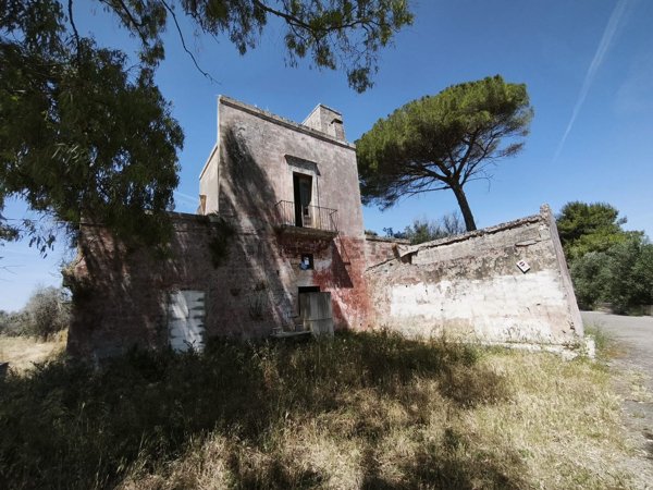 casale in vendita a Torchiarolo in zona Lendinuso