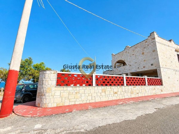 casa indipendente in vendita a Torchiarolo