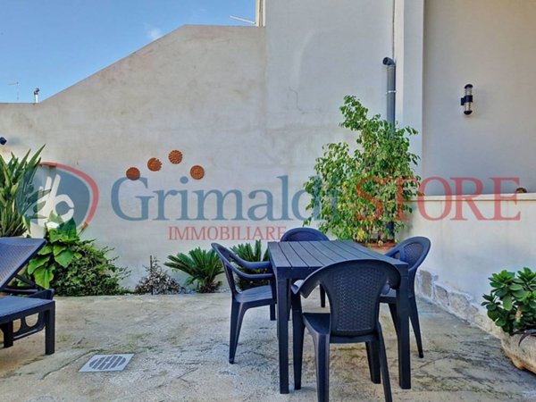 casa indipendente in vendita a Torre Santa Susanna