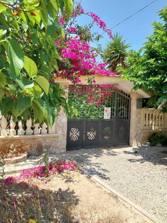 casa indipendente in vendita a Torre Santa Susanna