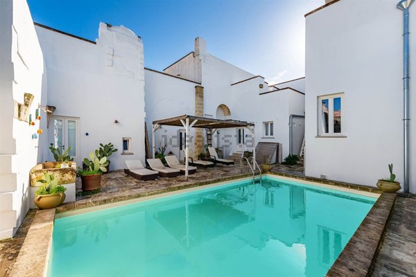 casa semindipendente in vendita a Torre Santa Susanna