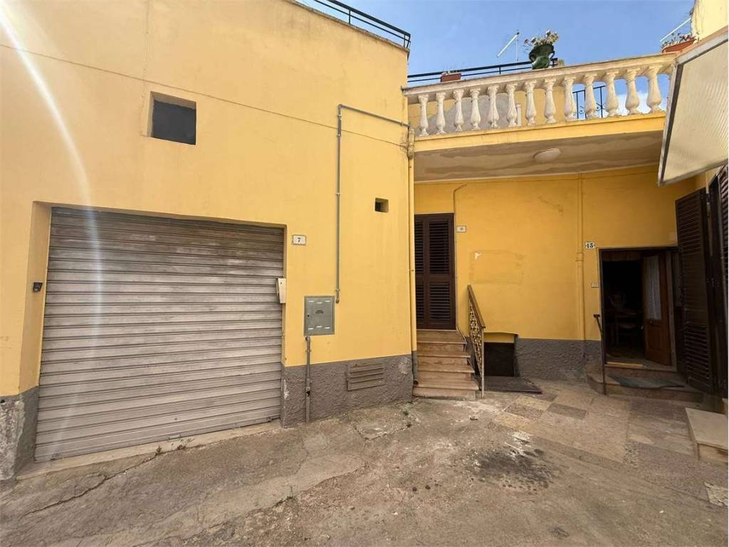 casa indipendente in vendita a Torre Santa Susanna