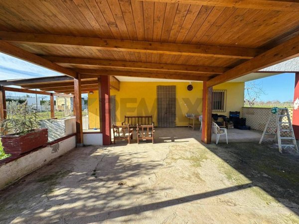 casa indipendente in vendita a Torre Santa Susanna