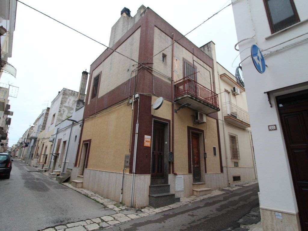 casa indipendente in vendita a Villa Castelli