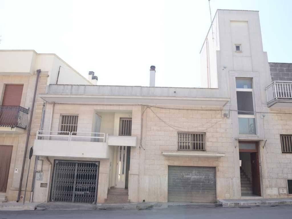 casa indipendente in vendita a Villa Castelli