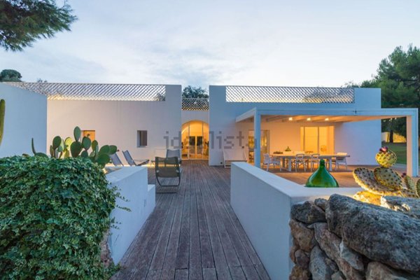 casa indipendente in vendita a Villa Castelli