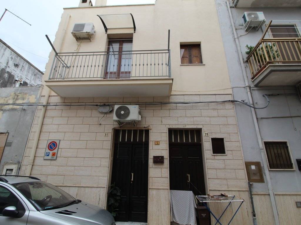 casa indipendente in vendita a Villa Castelli