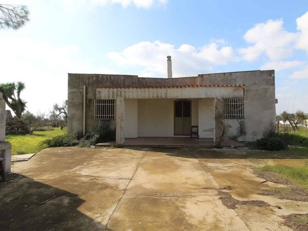 casa indipendente in vendita a Villa Castelli