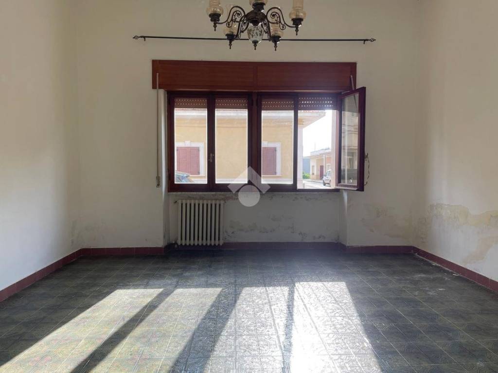 casa indipendente in vendita a Villa Castelli