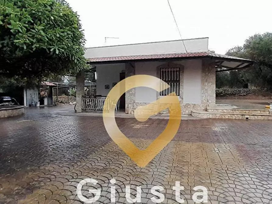 casa indipendente in vendita a Villa Castelli