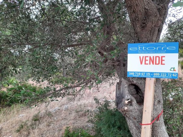casa indipendente in vendita a Villa Castelli