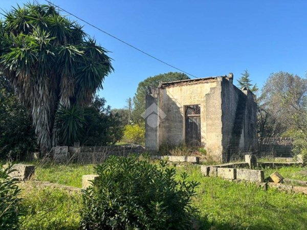casa indipendente in vendita a Villa Castelli