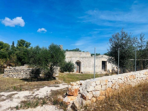 casa indipendente in vendita a Villa Castelli