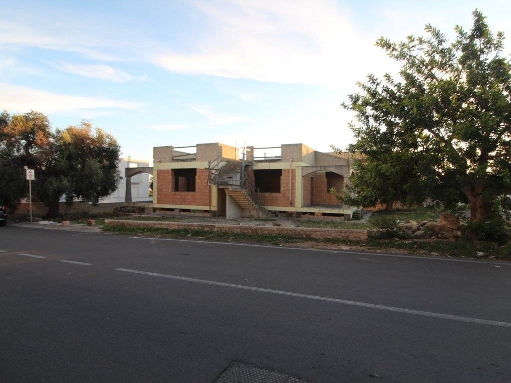 casa indipendente in vendita a Villa Castelli