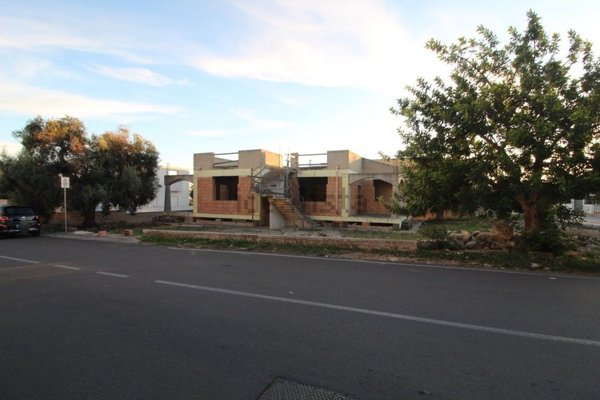 casa indipendente in vendita a Villa Castelli