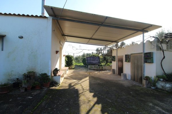 casa indipendente in vendita a Villa Castelli